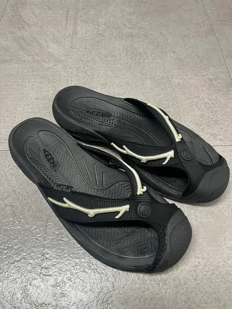 KEEN South2 West8 サンダル サウス2 ウエスト8×キーン初コラボメンズサンダル、“ディアホーン”刺繍