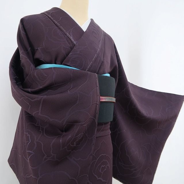 新品 薔薇 着物 正絹“お洒落度100%！”仕付け糸付 小紋 5676 新品 薔薇 着物 正絹“お洒落度100%！”仕付け糸付 小紋 5676