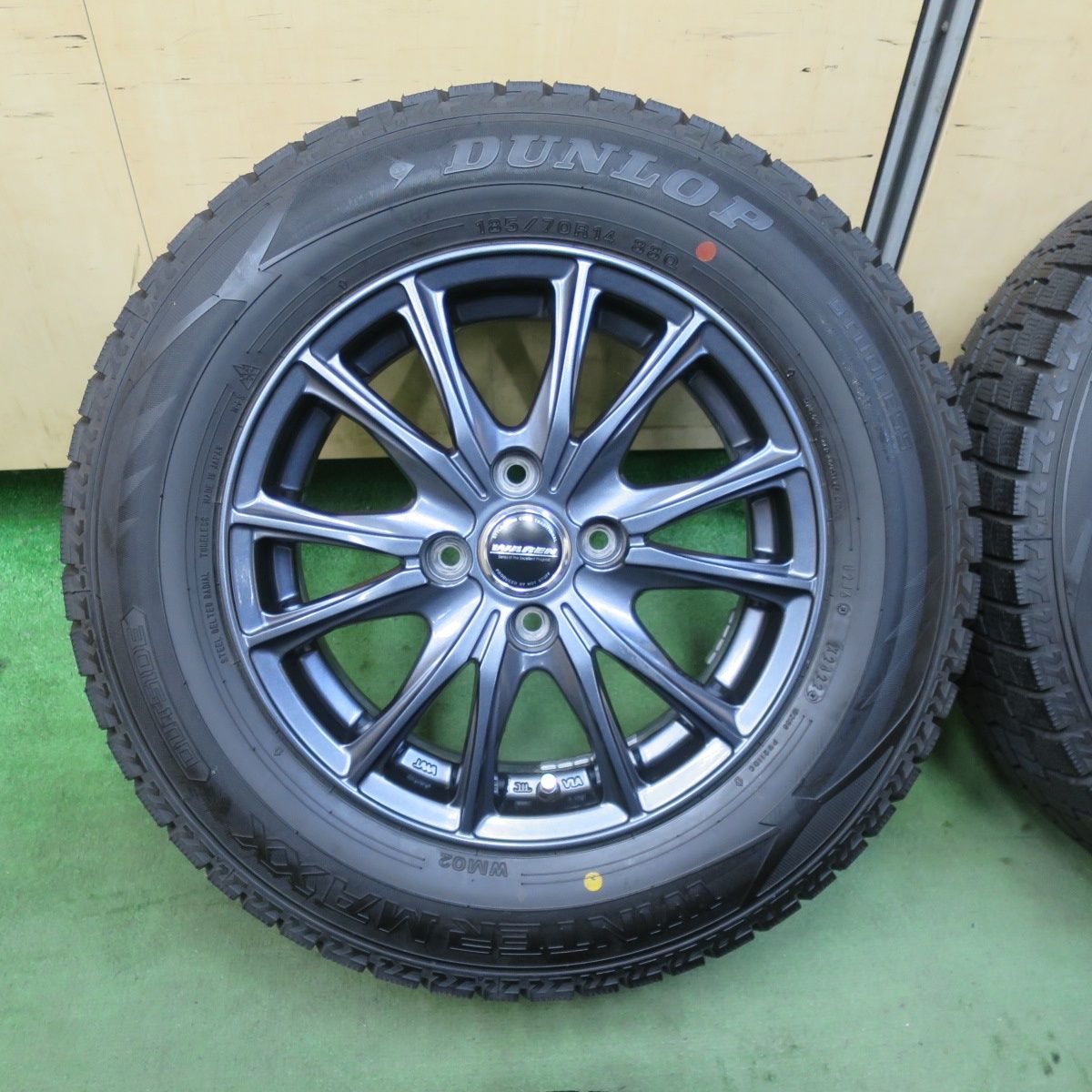 バリ溝 22年 キレイ ほぼ10分 スタッドレス 185 70 R 14 ダンロップ ウインターマックス WM 02 WAREN ヴァーレン 14インチ PCD 100 4 H ス