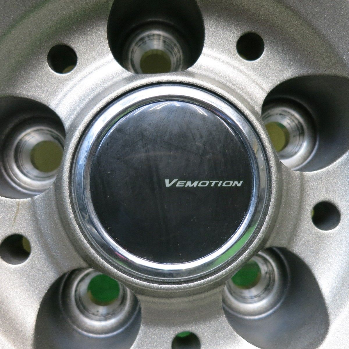 バリ溝！24年！キレイ！9.5分以上☆シエンタ 等 185/65R15