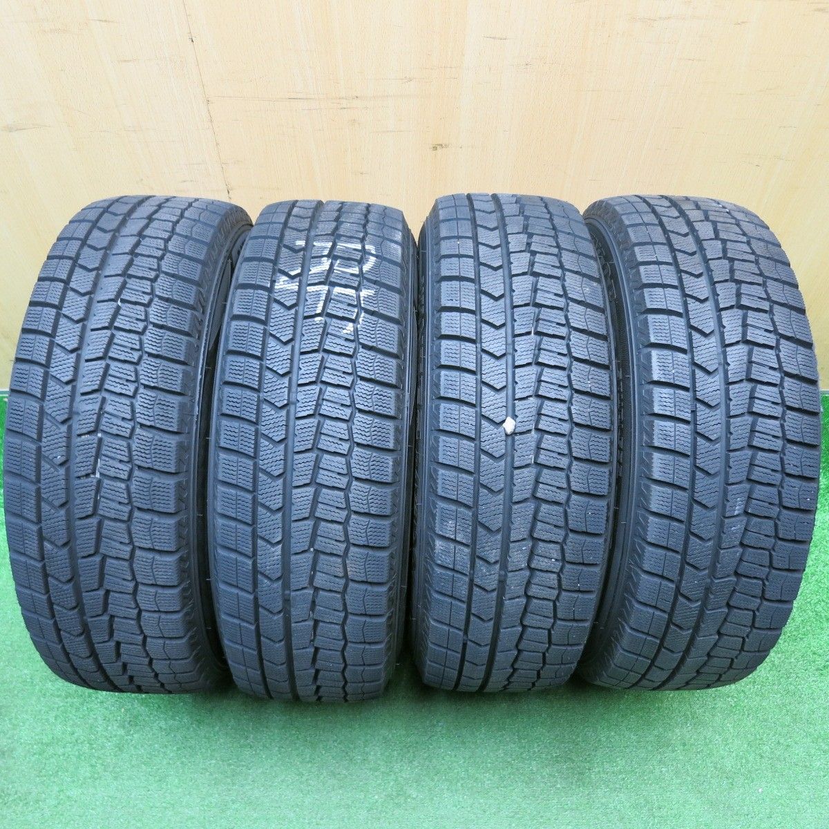 バリ溝！24年！キレイ！9.5分以上☆シエンタ 等 185/65R15