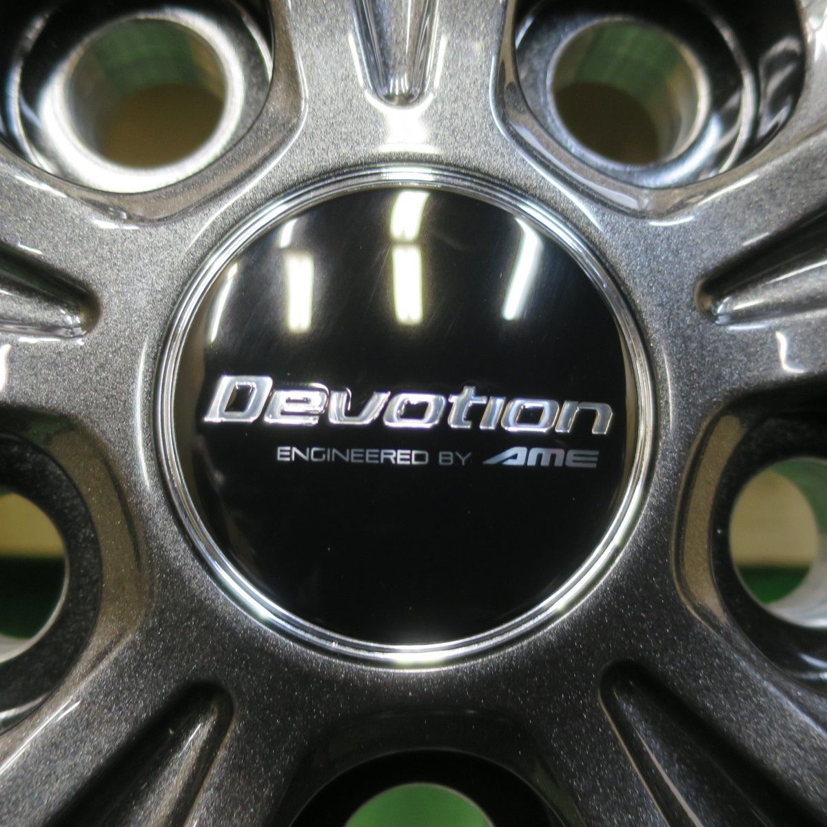  24年 40系 アルファード 等 Devotion AME 225 65 R 17 スタッドレス ブリヂストン ブリザック DM V 3 17インチ ディヴォーション PCD 120 5 H 5112604イス 17インチ タイヤ ホイールセット