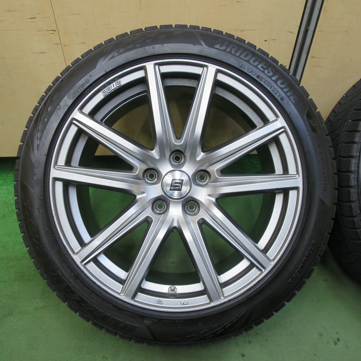 バリ溝 21年 9 5分 スタッドレス 235 45 R 18 ブリヂストン ブリザック VRX 3 SEIN ザイン 18インチ PCD 114 5 H ス