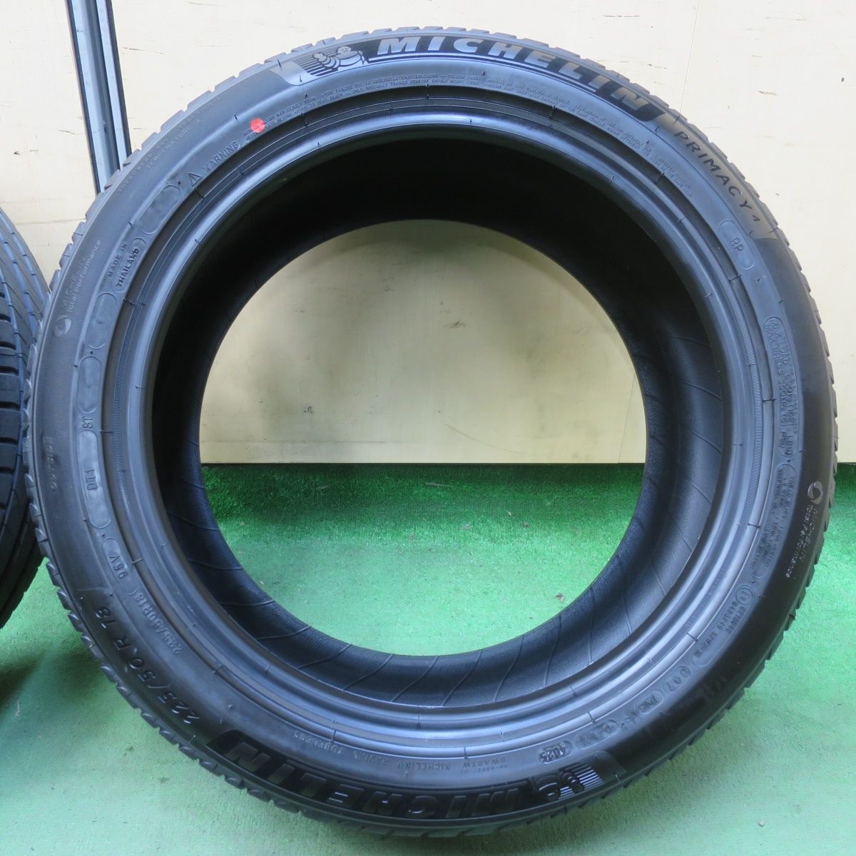  新車外し 25年 225 50 R 18 ミシュラン プライマシー4 タイヤ 18インチ カローラクロス エスティマ ヴェゼル C HR 等 5112602イノタ 18インチ サマータイヤ ノーマルタイヤ
