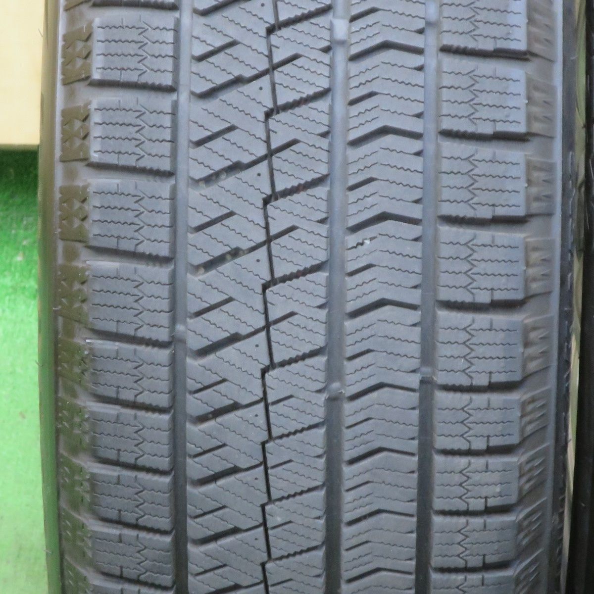  バリ溝 キレイ 9 5分 スタッドレス 215 60 R 16 ブリヂストン ブリザック VRX 2 ストレンジャー 16インチ PCD 114 3 5 H ス 16インチ タイヤ ホイールセット
