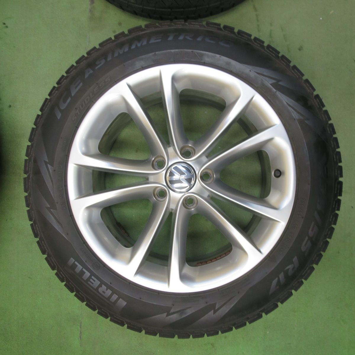  4本価格 ワーゲン パサート CC 235 55 R 17 スタッドレス ピレリ アイスアシンメトリコ 17インチ PCD 112 5 H ス 17インチ タイヤ ホイールセット