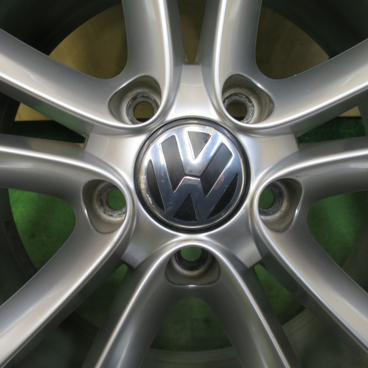 ピレリ アイスアシンメトリコ