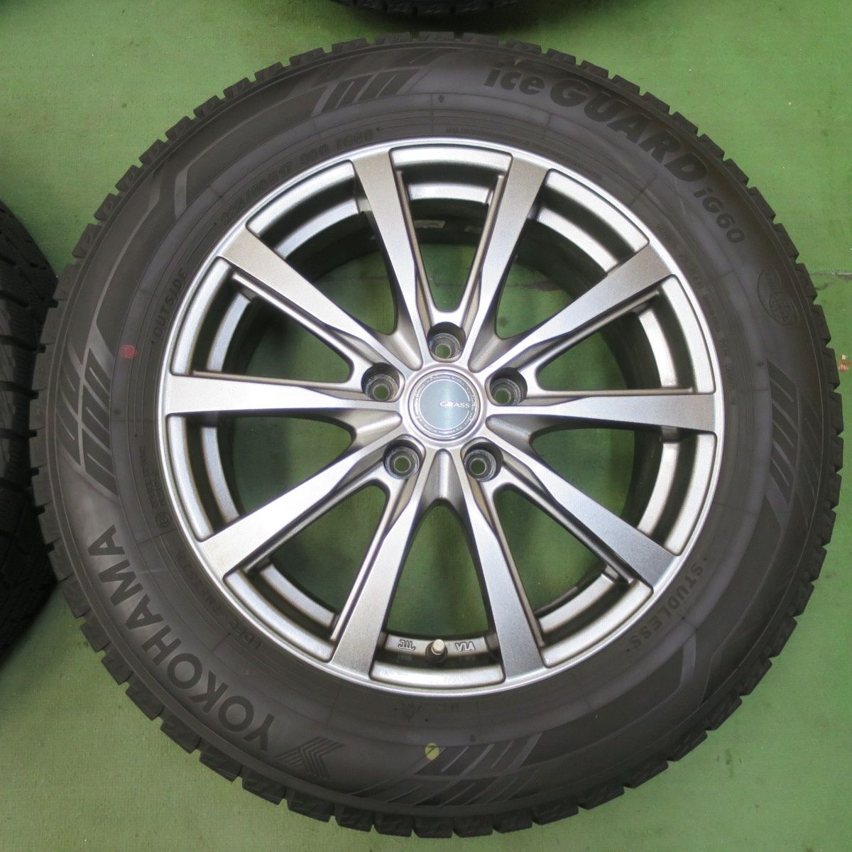 グラス 17インチ