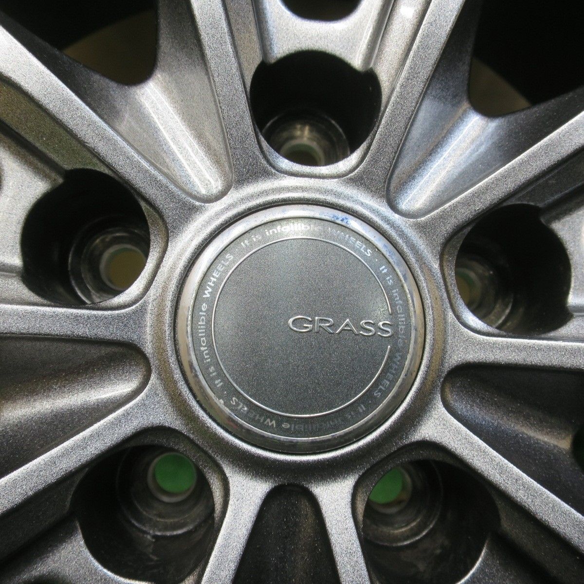 バリ溝！22年！キレイ！9.5分☆スタッドレス 225/60R17 ヨコハマ