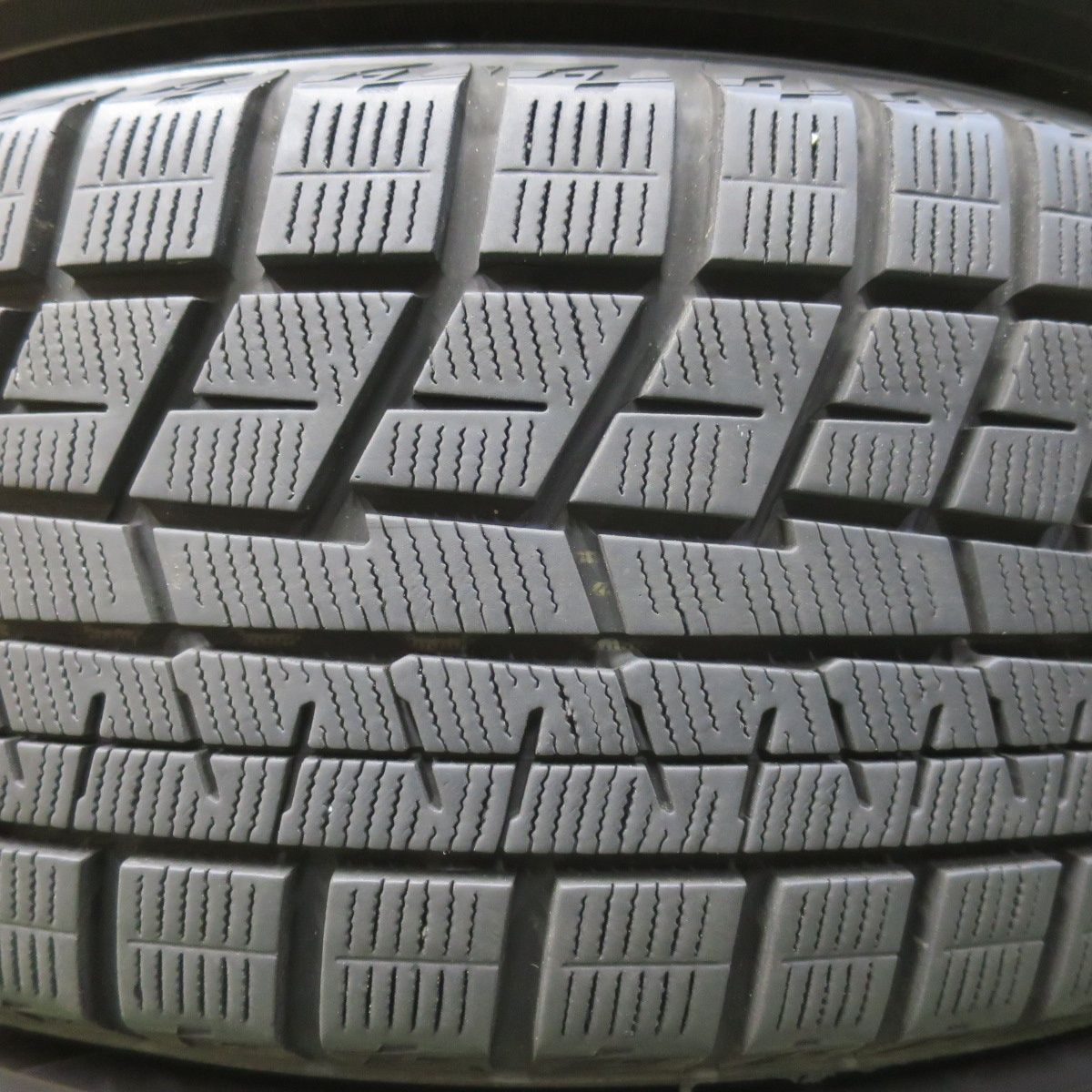 バリ溝！22年！キレイ！9.5分☆スタッドレス 225/60R17 ヨコハマ