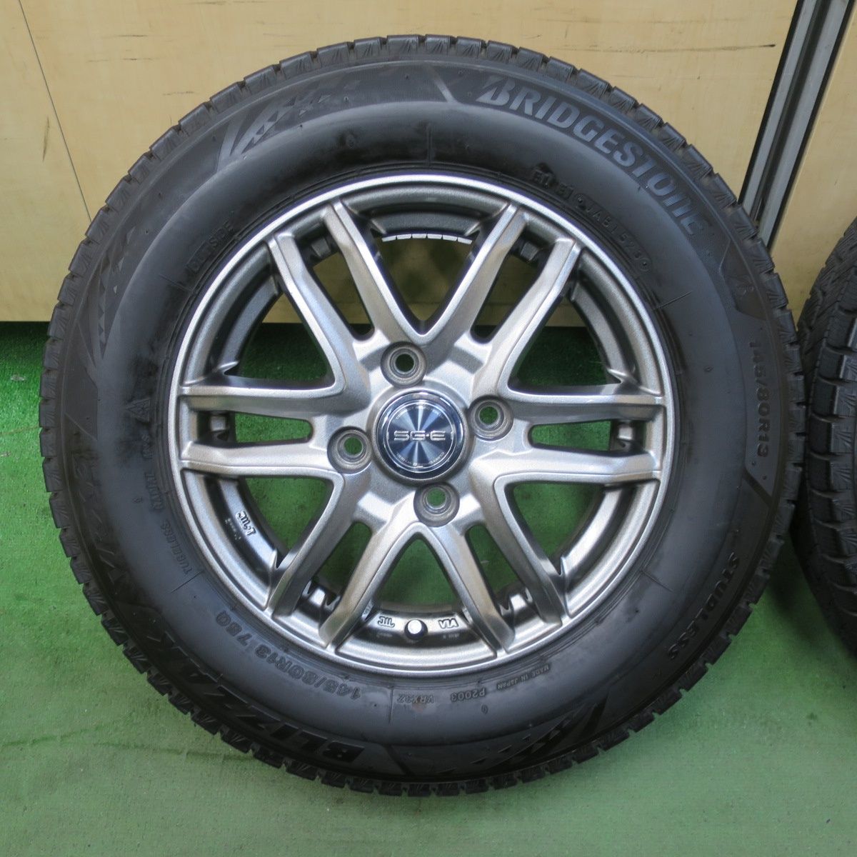 バリ溝 23年 キレイ 9分 スタッドレス 145 80 R 13 ブリヂストン ブリザック VRX 3 SG E 社外 アルミ 13インチ PCD 100 4 H ス