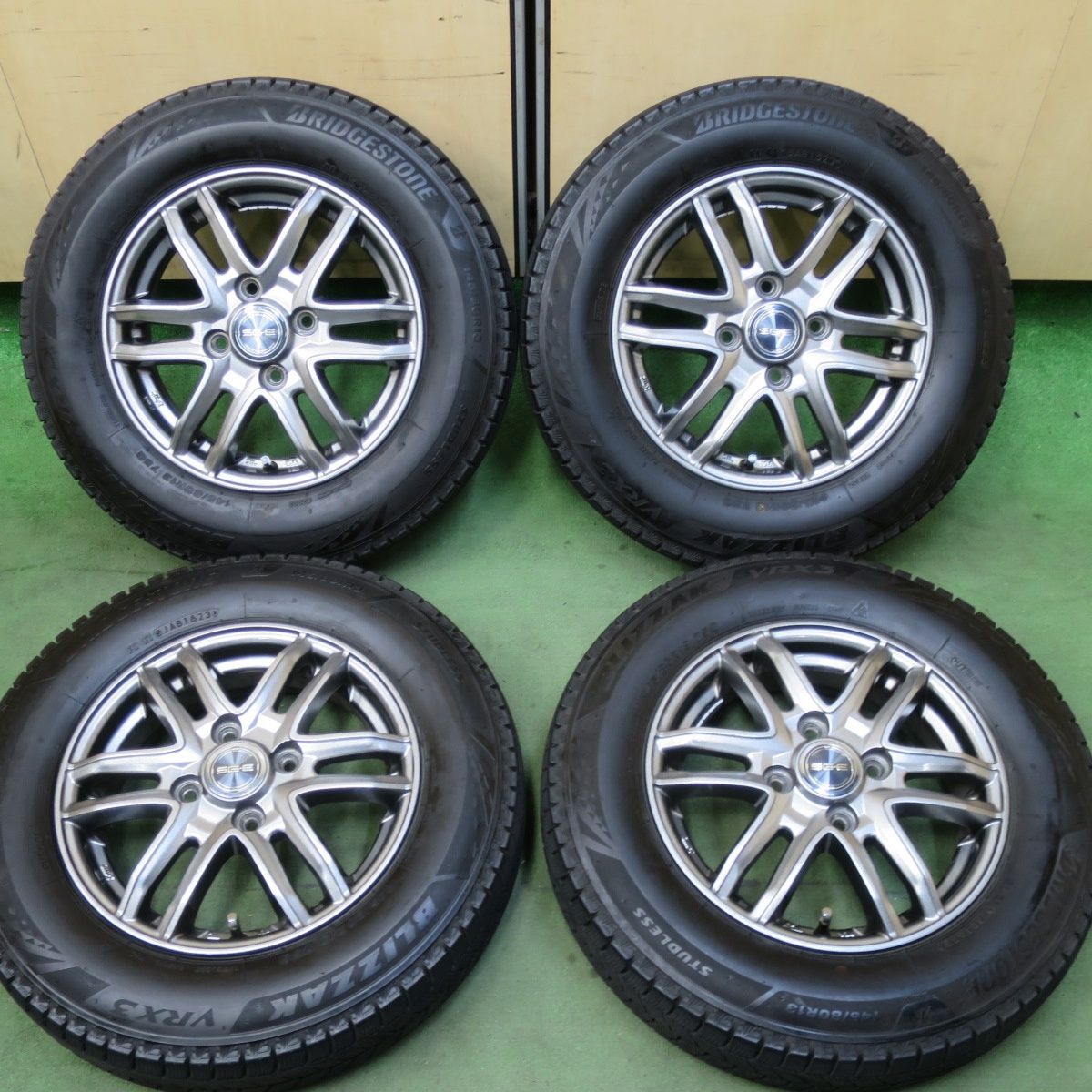 バリ溝 23年 キレイ 9分 スタッドレス 145 80 R 13 ブリヂストン ブリザック VRX 3 SG E 社外 アルミ 13インチ PCD 100 4 H ス