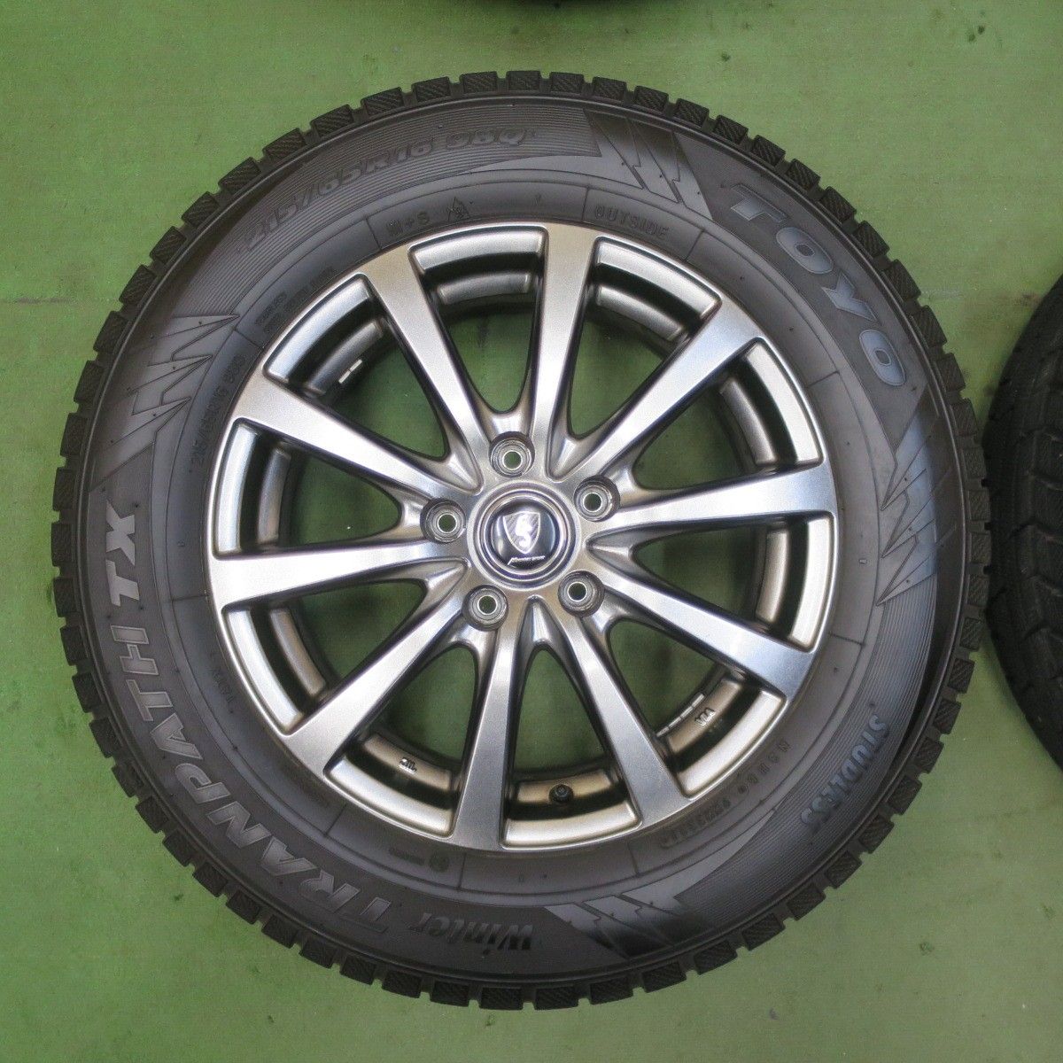  バリ溝 21年 キレイ 9分 スタッドレス 215 65 R 16 トーヨー ウインター トランパス TX MANARAY SPORT マナレイ スポーツ 16インチ PCD 114 3 5 H ス 16インチ タイヤ ホイールセット