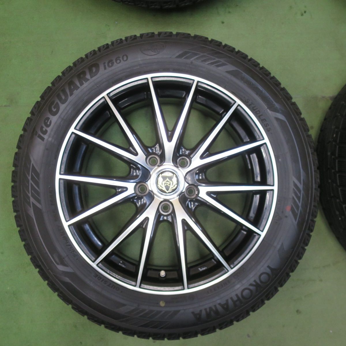  バリ溝 21年 キレイ 9分 スタッドレス 215 60 R 17 ヨコハマ アイスガード iG RiZLEY ライツレー 17インチ PCD 114 3 5 H ス 17インチ タイヤ ホイールセット