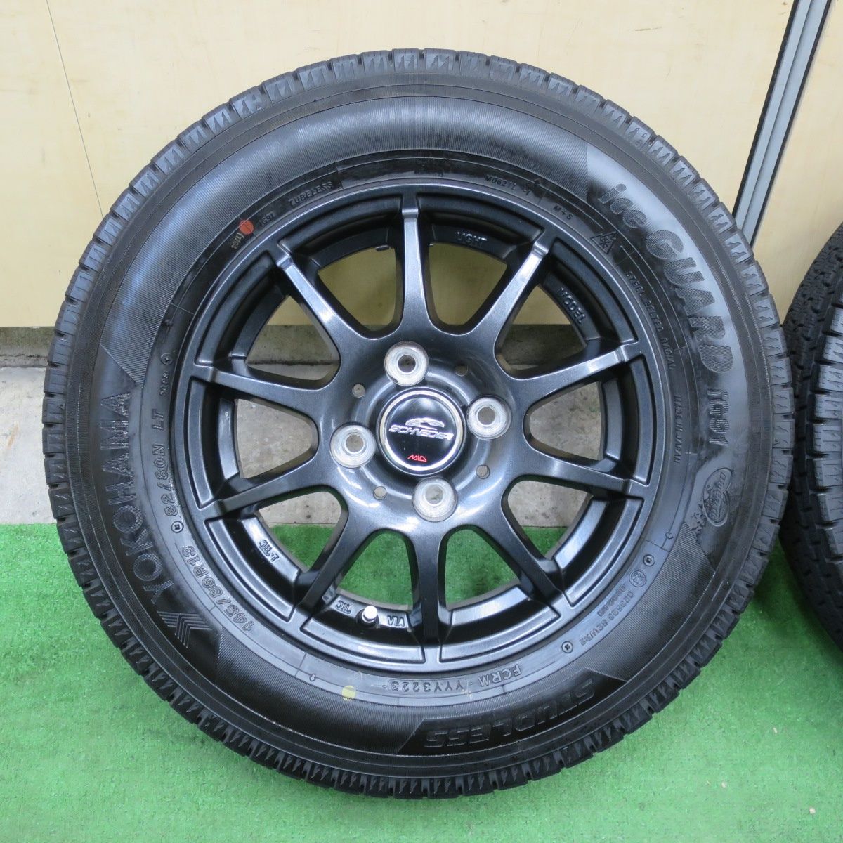 バリ溝 23年 キレイ 9 5分 スタッドレス 145 80 R 13 82 N ヨコハマ アイスガード iG 91 MiD シュナイダー 13インチ PCD 100 4 H ス