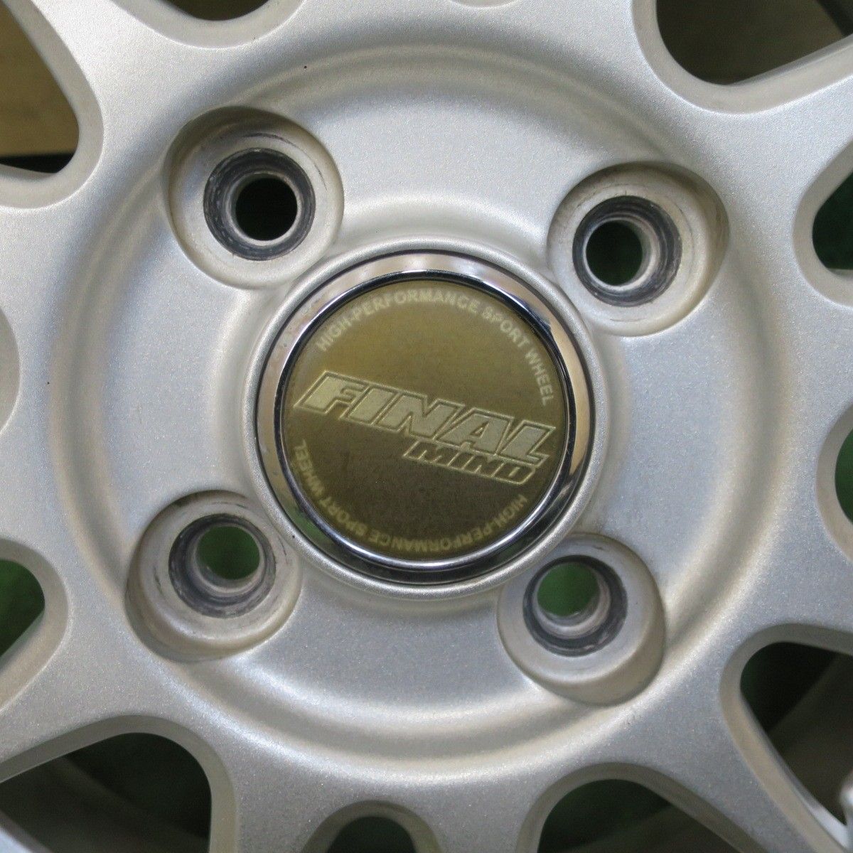  バリ溝 22年 キレイ 8 5分 スタッドレス 145 80 R 13 ブリヂストン ブリザック VRX 2 FINAL MIND ファイナルマインド 13インチ PCD 100 4 H ス 13インチ タイヤ ホイールセット