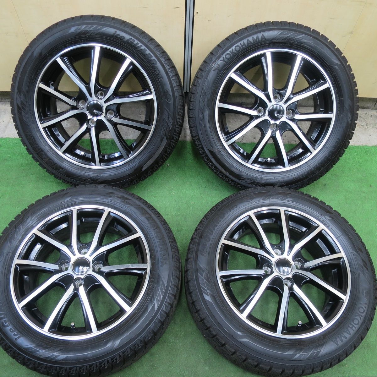 バリ溝！キレイ！9.5分☆スタッドレス 185/60R15 ヨコハマ アイス