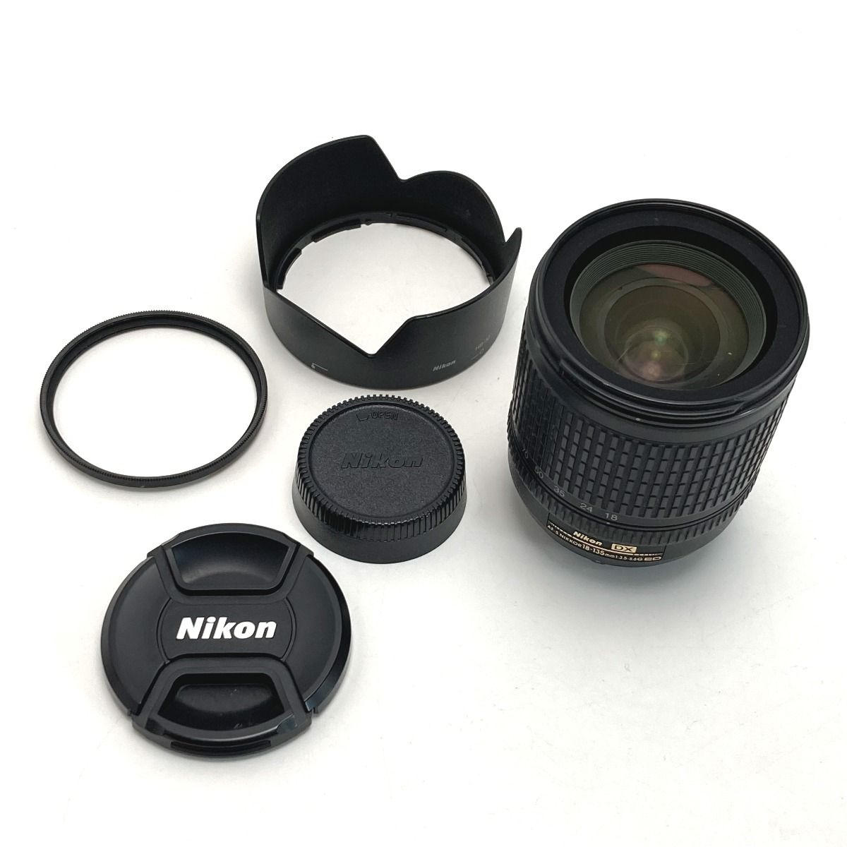 Nikon ニコン AF-S DX Nikkor ED 18-135 mm F 3.5-5.6 G IF ズームレンズ