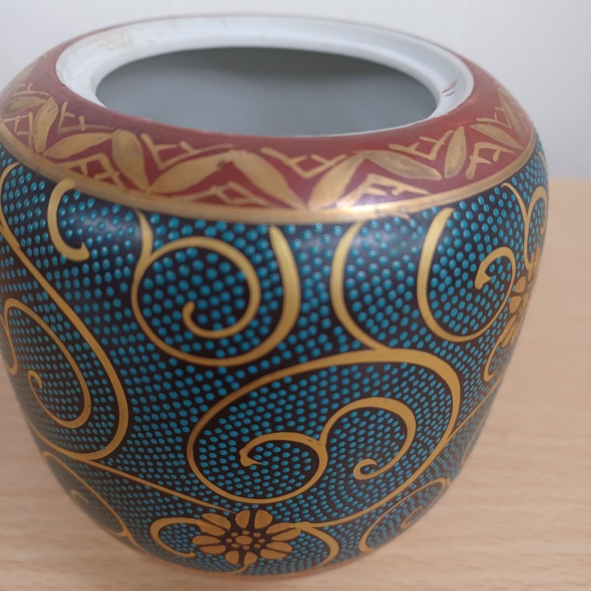 九谷焼 香炉 青粒鉄仙 九谷良山作 唐草 - メルカリ