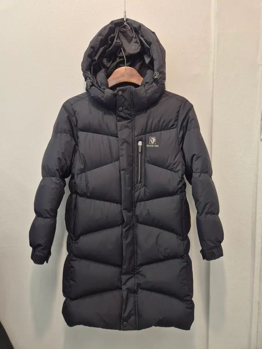 BLACK YAK DREAM BENCH DOWN JACKET