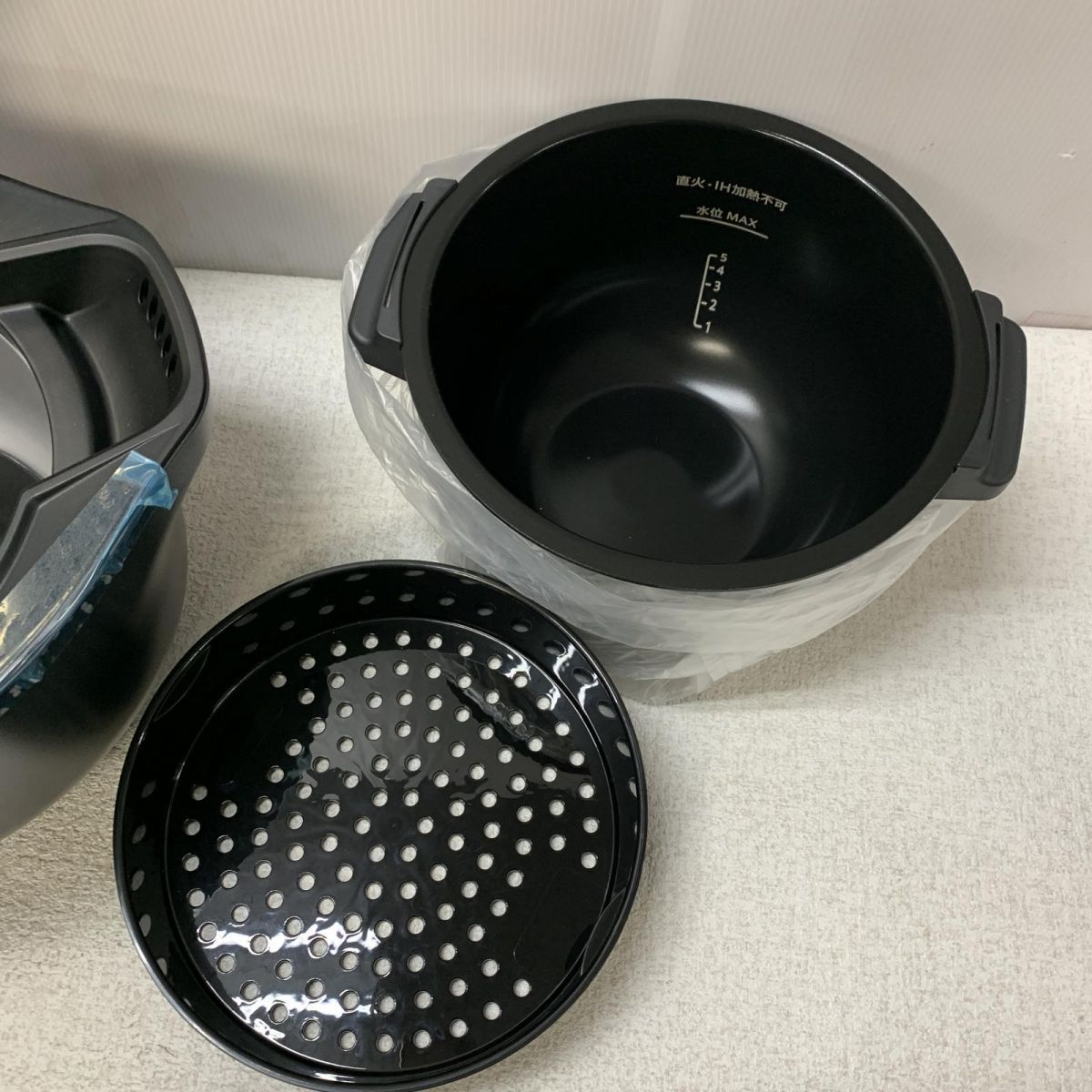  水なし自動調理鍋 SHARP シャープ ヘルシオ ホットクック ブラック KN-HW 24 H-B 製 相 保温調理鍋 鍋 グリル