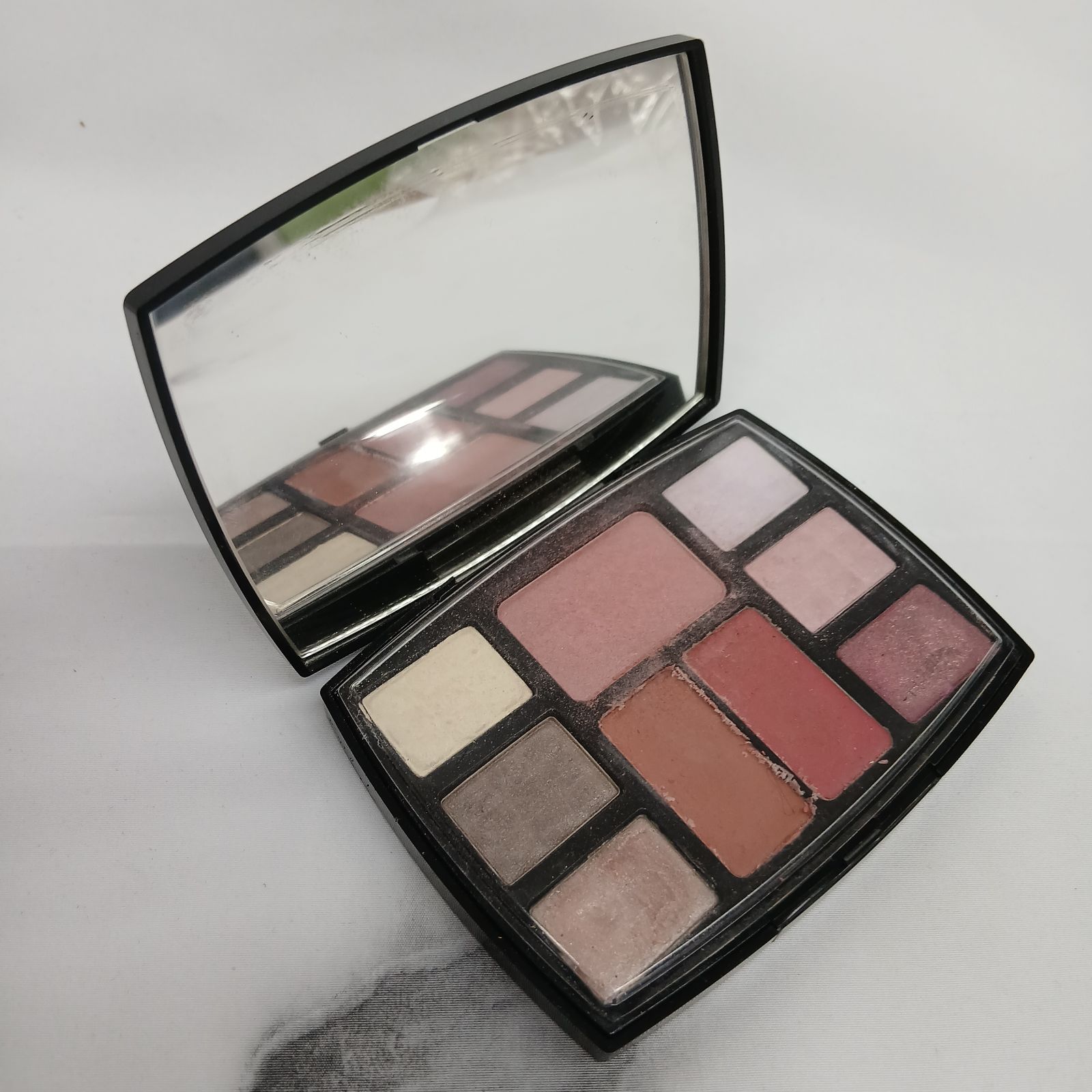 シャネル トラベル メイクアップパレット CO-A1179C - メルカリ