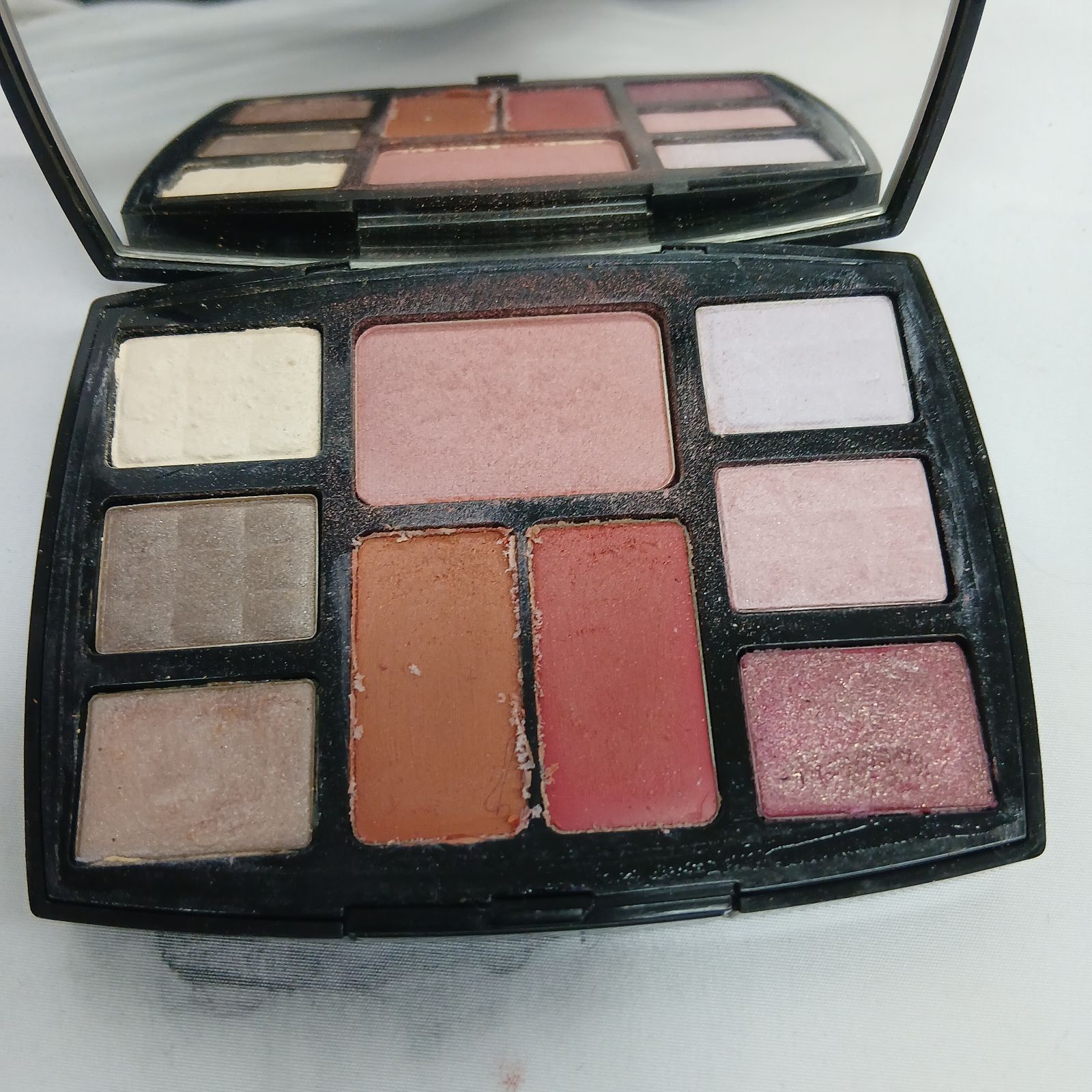 シャネル トラベル メイクアップパレット CO-A1179C - メルカリ