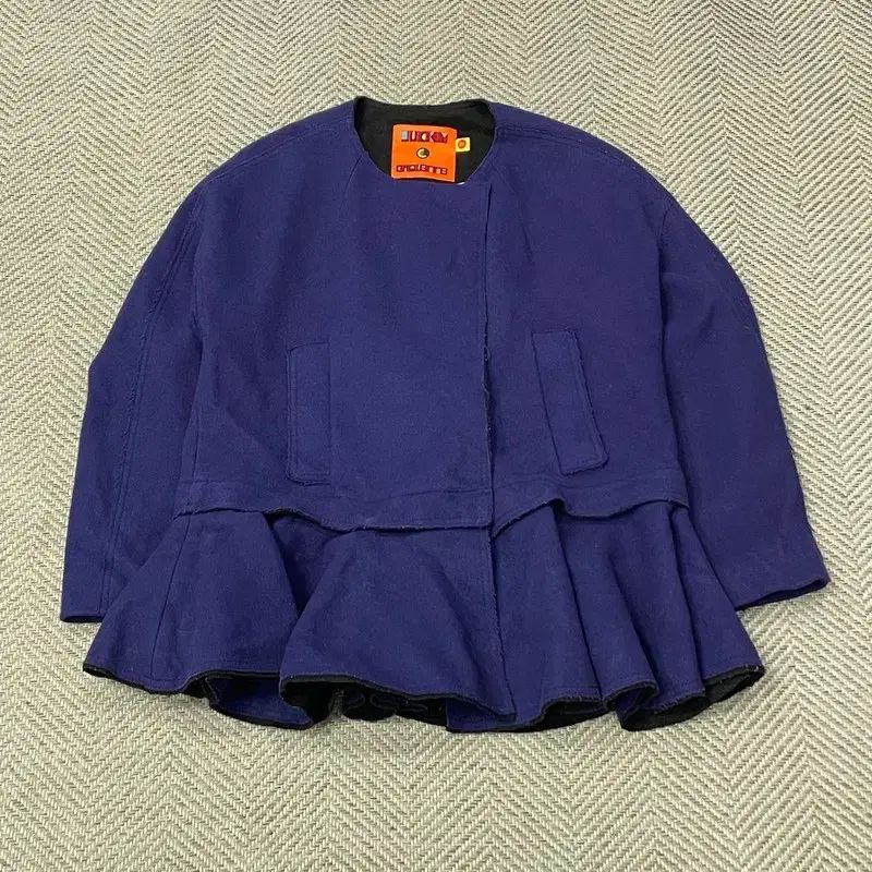 LUCKY CHOUETTE ラッキーシュエトゥ ウール フレア コート v0030