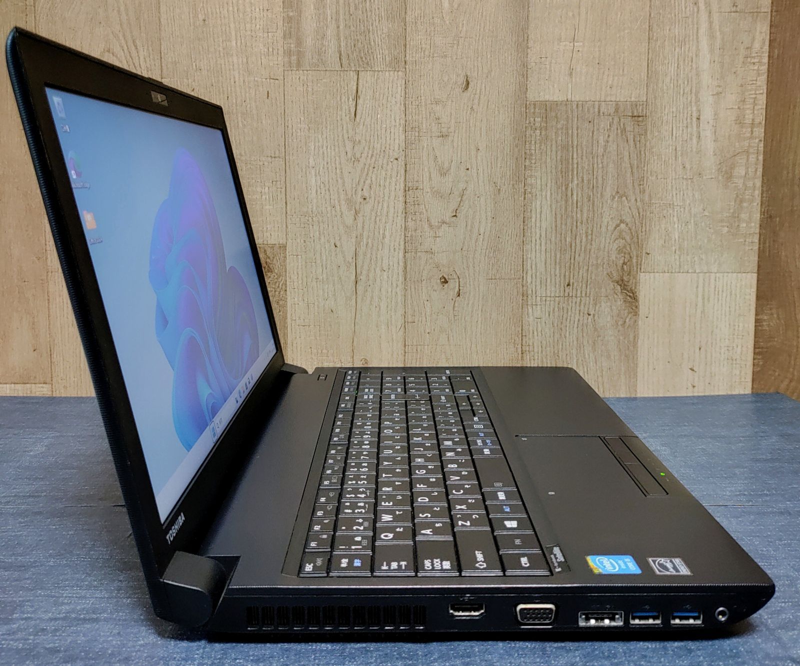 TOSHIBA dynabook Corei5 メモリ8GB SSD256GB 大画面 DVD Webカメラ