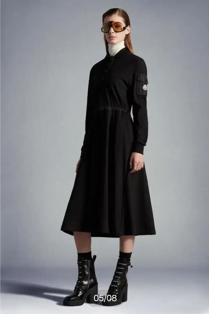 新品) MONCLER(モンクレール) ポロシャツ ワンピース ブラック - メルカリ