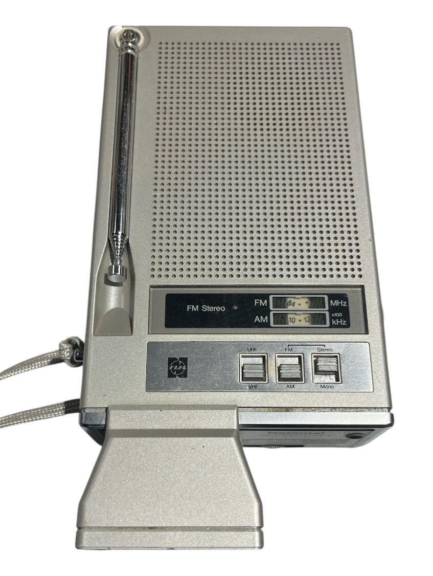 National／ナショナル】 小型ブラウン管テレビ付きラジオ TR-1020 昭和