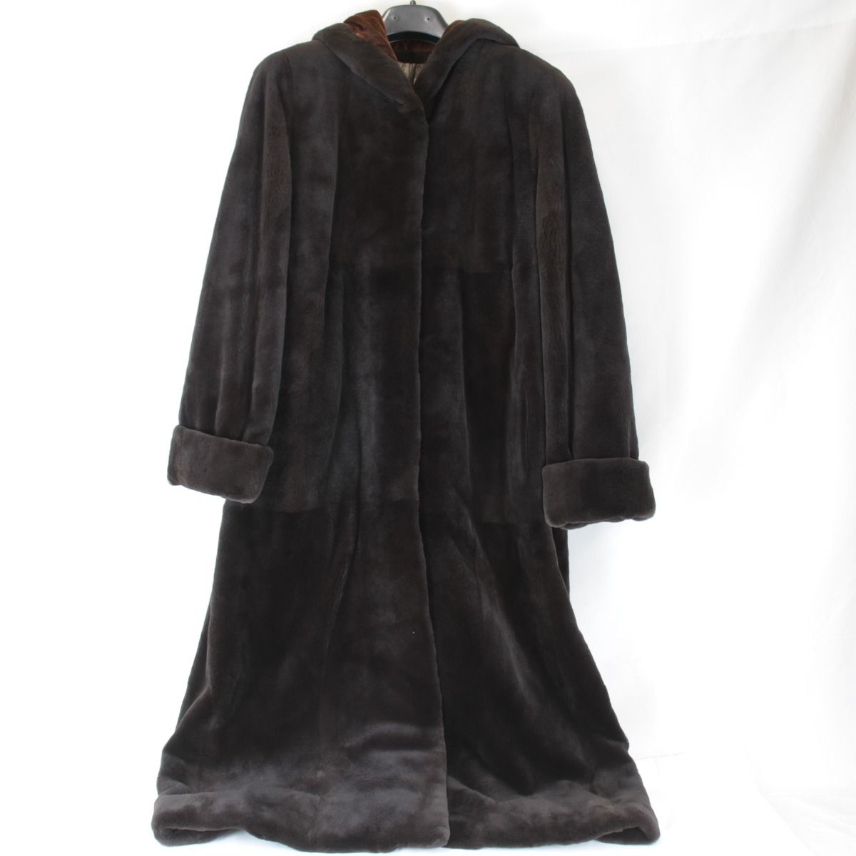 美品　SAGA MINK　シェアードミンク　ロング丈　毛皮コート　柄入りデザイン 美品『USED』SAGA MINK【サガミンク】 Superb Quality Ranched Mink 本