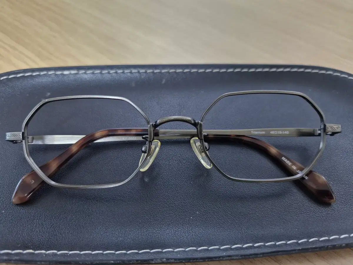 kansai yamamoto オクタゴン チタン メガネ マット ゴンメタル