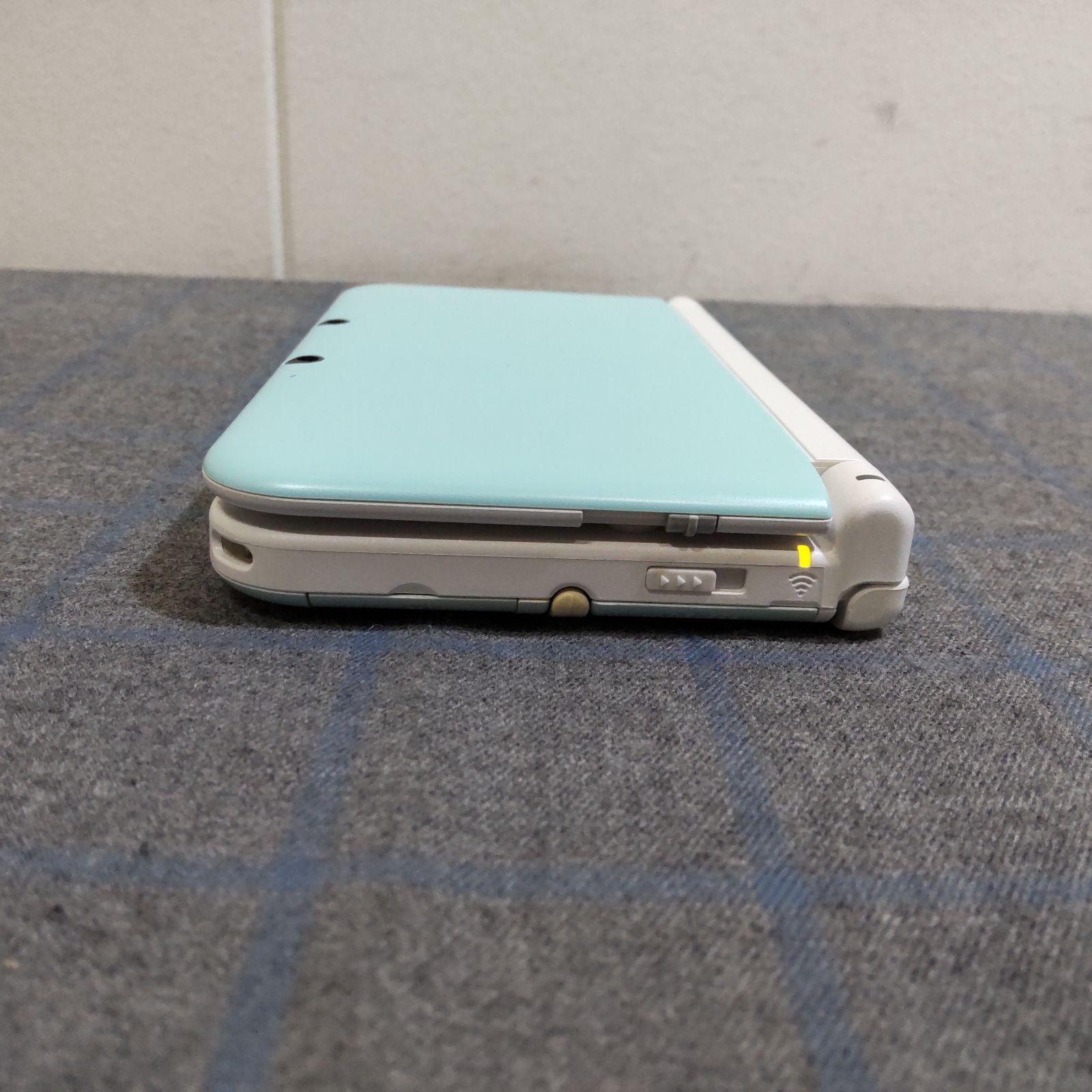 ミント ホワイト