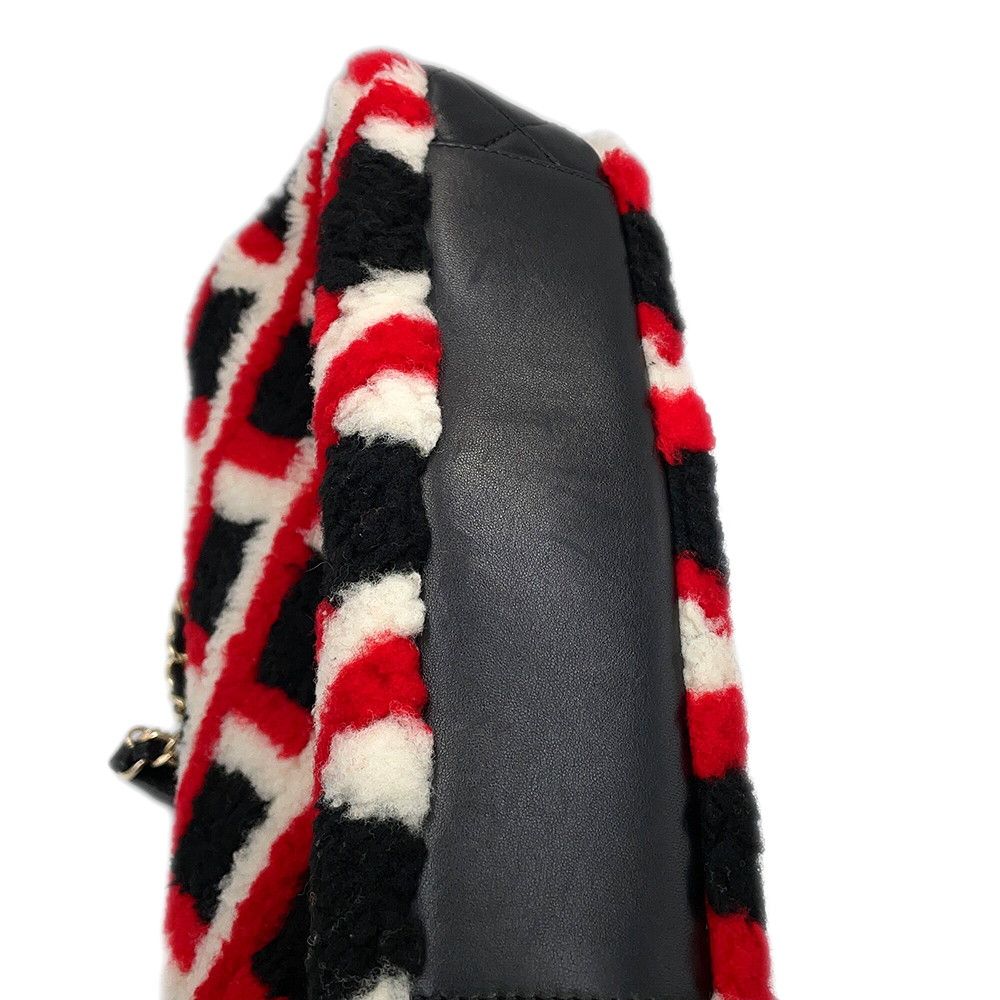 シャネル チェーンショルダーバッグ マトラッセ ムートン ココマーク