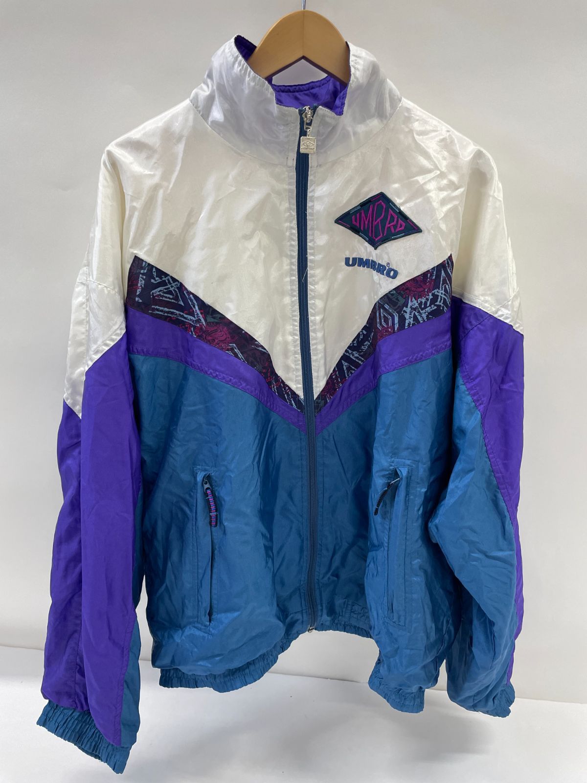 UMBRO 90's ナイロンジャケット ヴィンテージ【M128-20251203-01KS