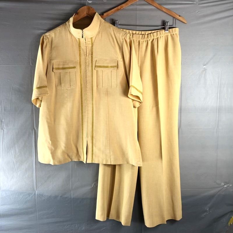 レリアン leilian セットアップ パンツスーツ フロントジップ ラインデザイン イエロー系 13 サイズ 978907