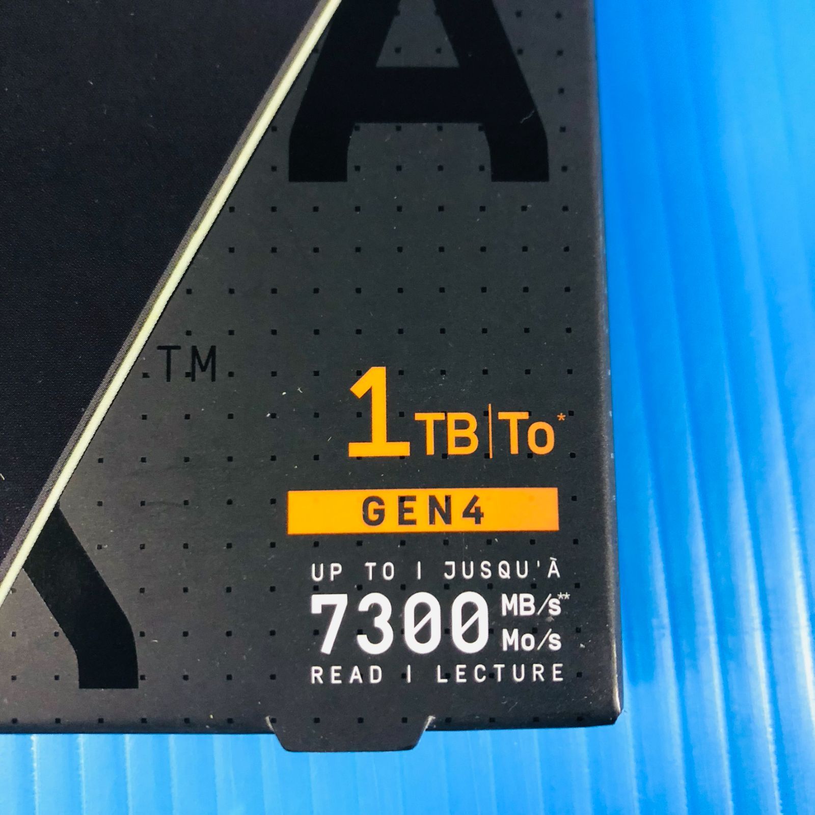 ソリッドステートドライブ