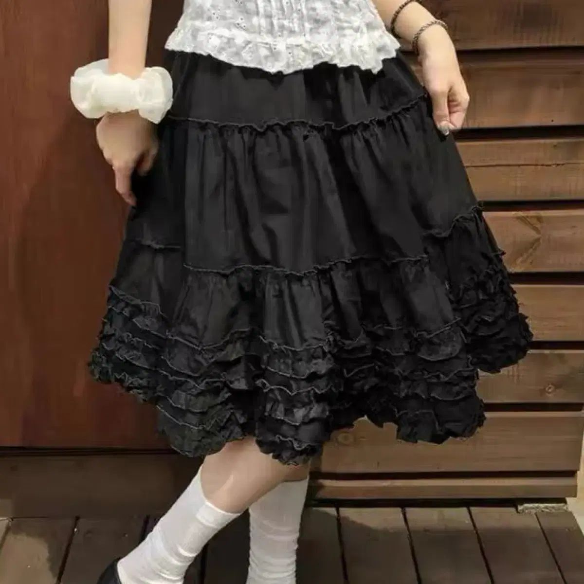 hyde着系BPNアシンメトリーフリルスカート 黒　ifラルク ブラック フリル スカート 膝丈 地雷系 - メルカリ