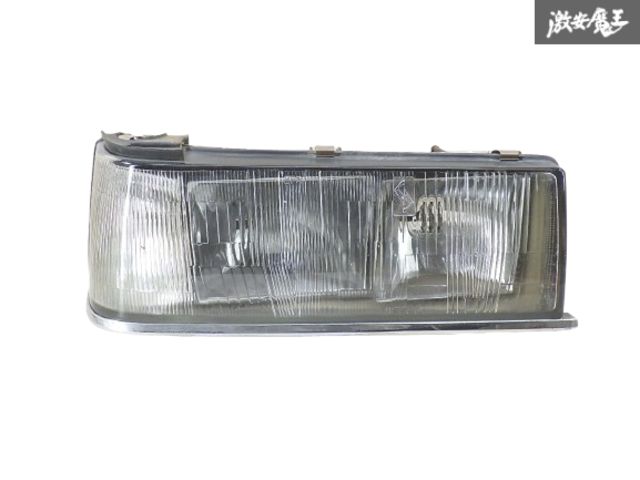 日産　DR30 スカイライン　純正ヘッドライトセット レンズ割れ無し】 日産 純正 DR30 スカイライン 前期 ハロゲン ヘッド