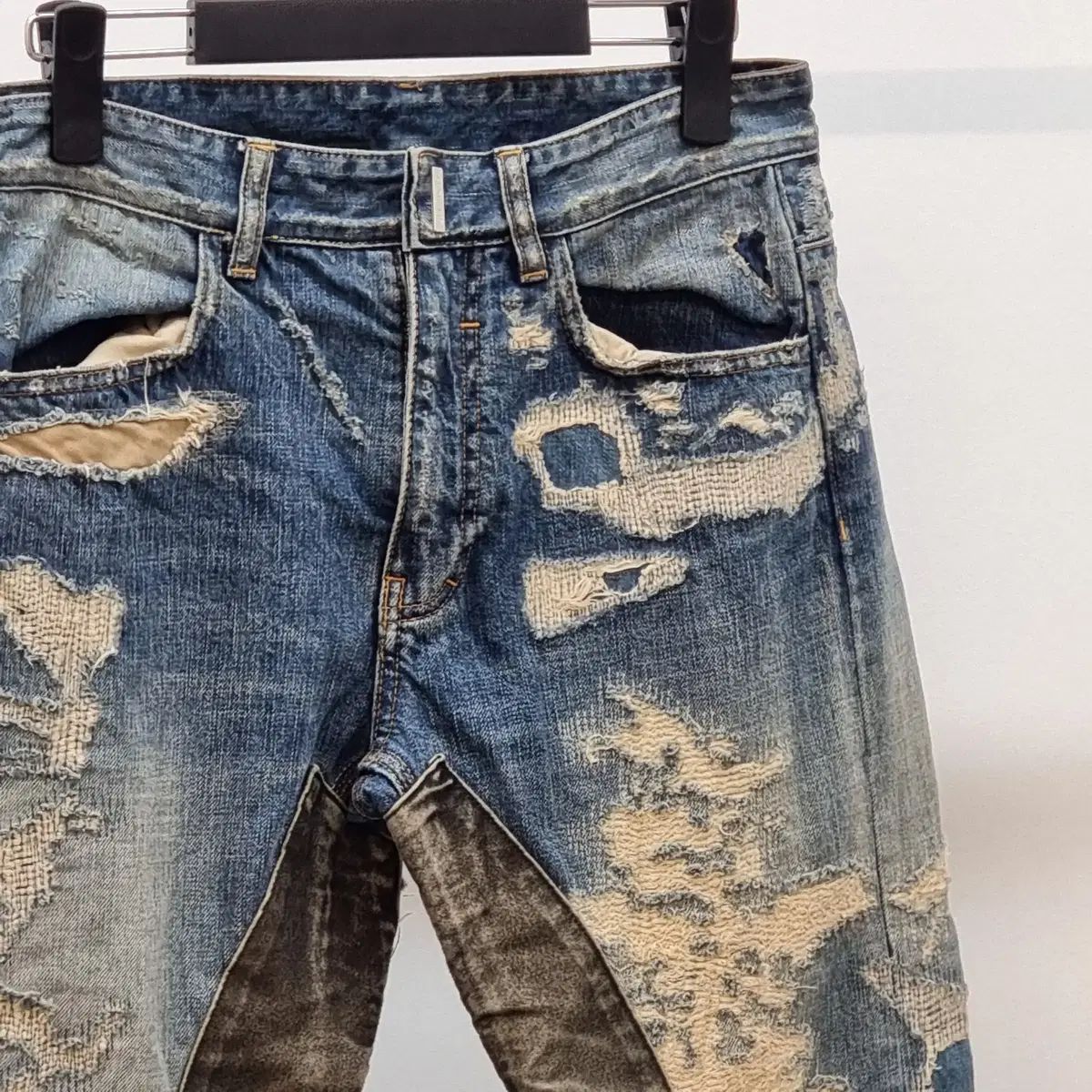 29 ジバンシィ モールスキン デニム パンツ