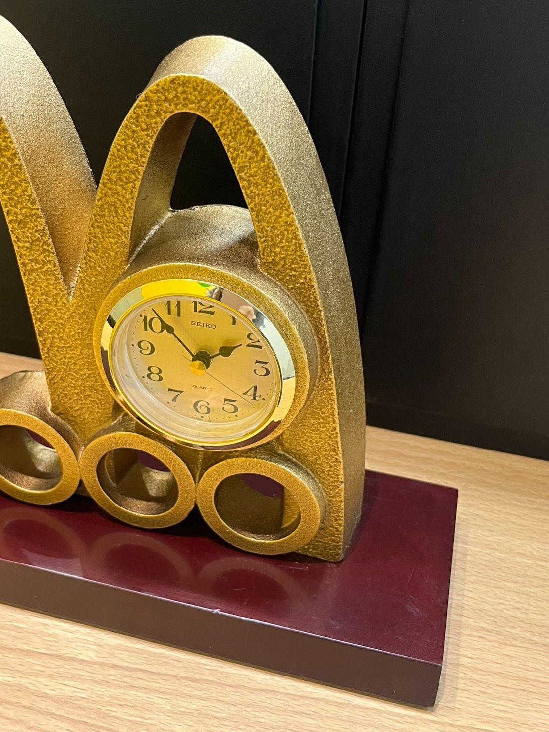 EL6】 非売品 マクドナルド 売上 1000億円達成記念 時計 置時計