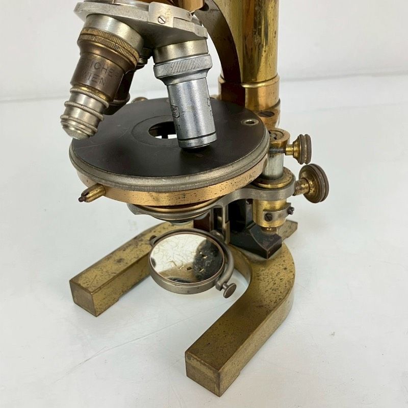 C Reichert 顕微鏡 No 25074 単眼 真鍮製 カールヘルライト アンティーク