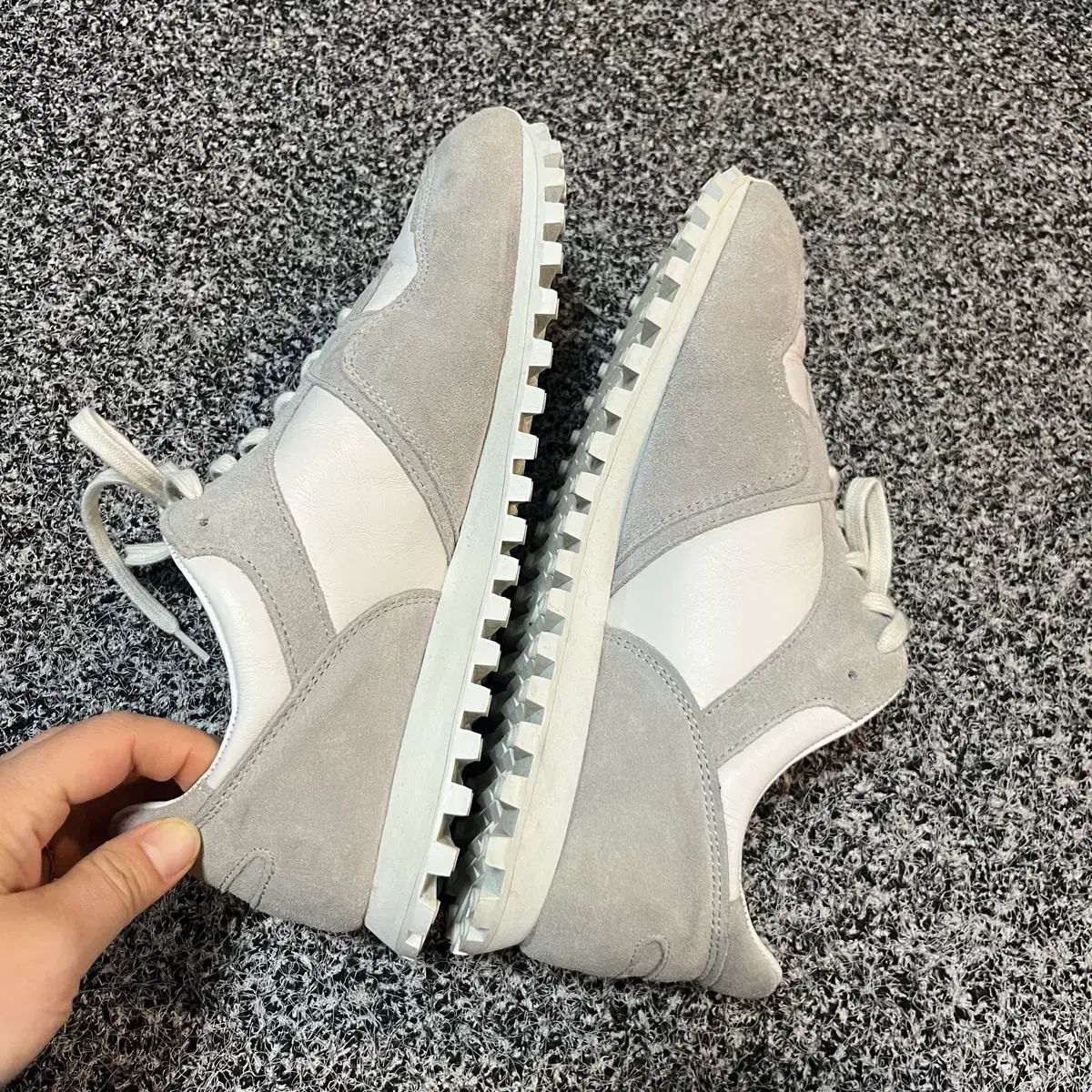 パワートレイルマラソン スニーカー グレー 42