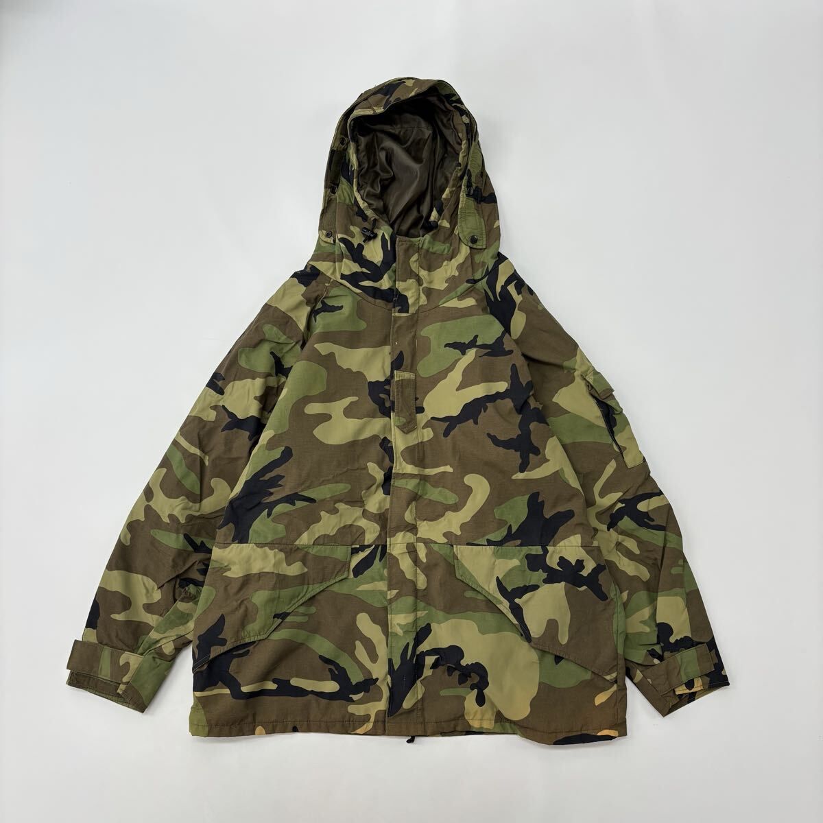ECWCS マルチカムカモフラージュパーカー　Mサイズ　新品　レプリカ US.ARMY レプリカ ECWCS マウンテン パーカー カモ 迷彩 ミリタリー