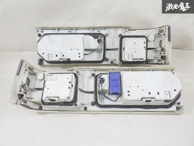 日産 純正 GF31 レパード 後期 テールライト テールランプ 左右セット