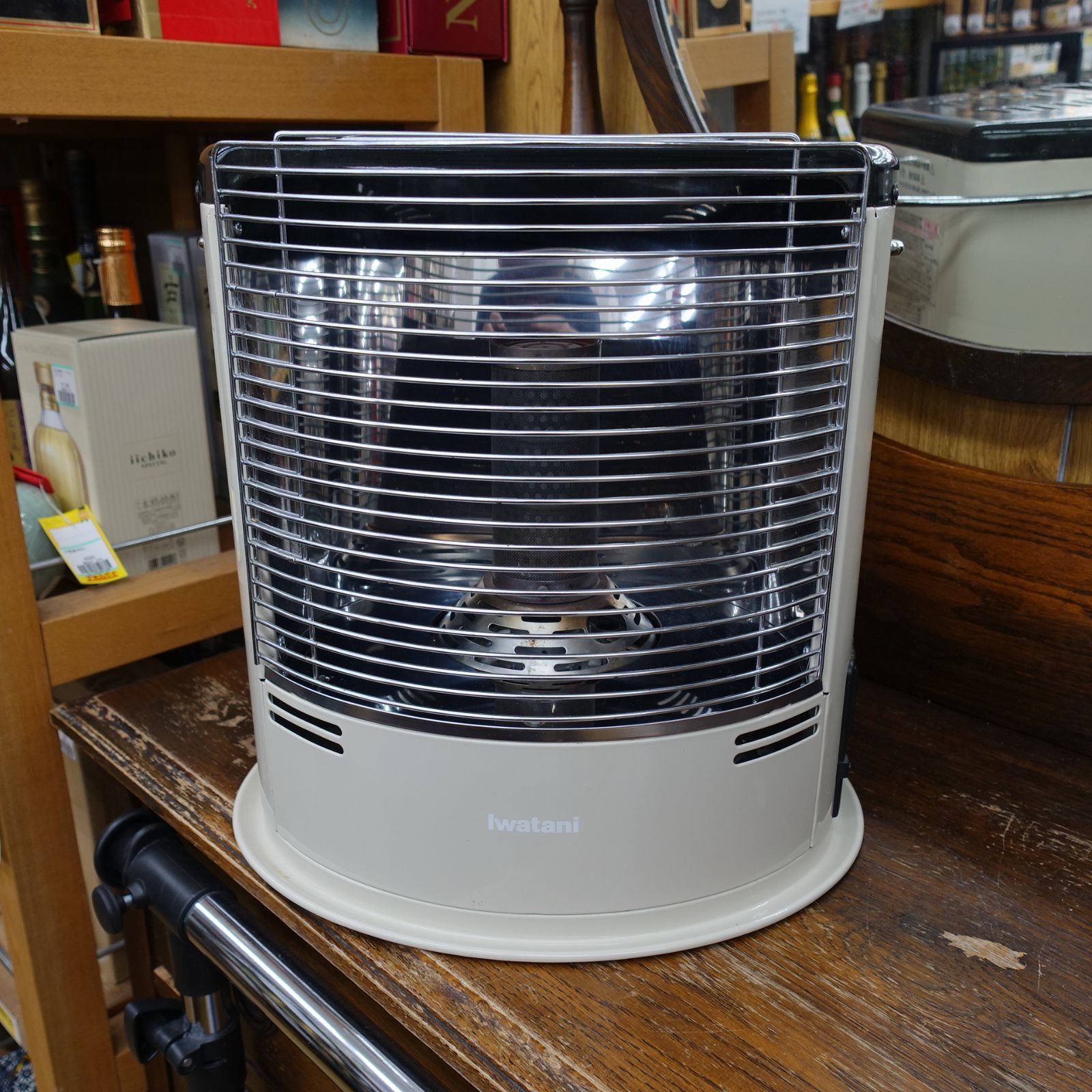 iwatani イワタニ カセットガスストーブ デカ暖II CB-STV-DKD2 2022年