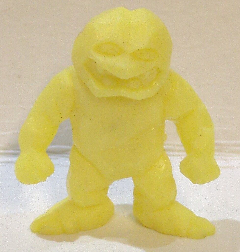 バンダイ キン消し 王位パート3 キン肉王位争奪編91年版 35イワオ 黄色