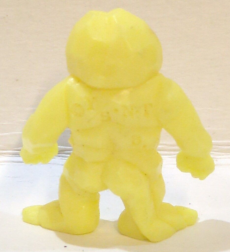 バンダイ キン消し 王位パート3 キン肉王位争奪編91年版 35イワオ 黄色