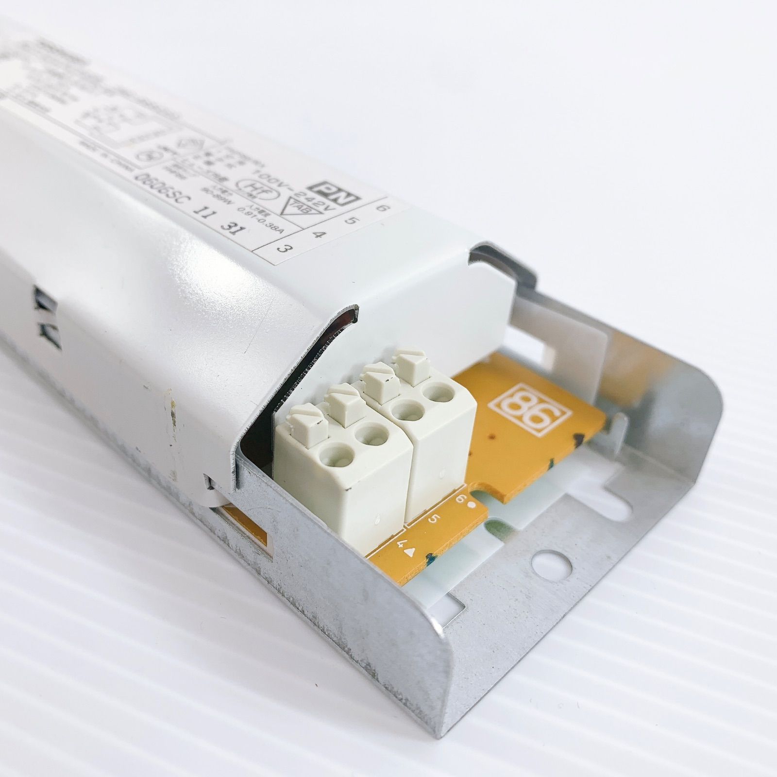 H-192 【新品未使用】TOSHIBA 東芝ライテック 蛍光灯電子安定器 FMB